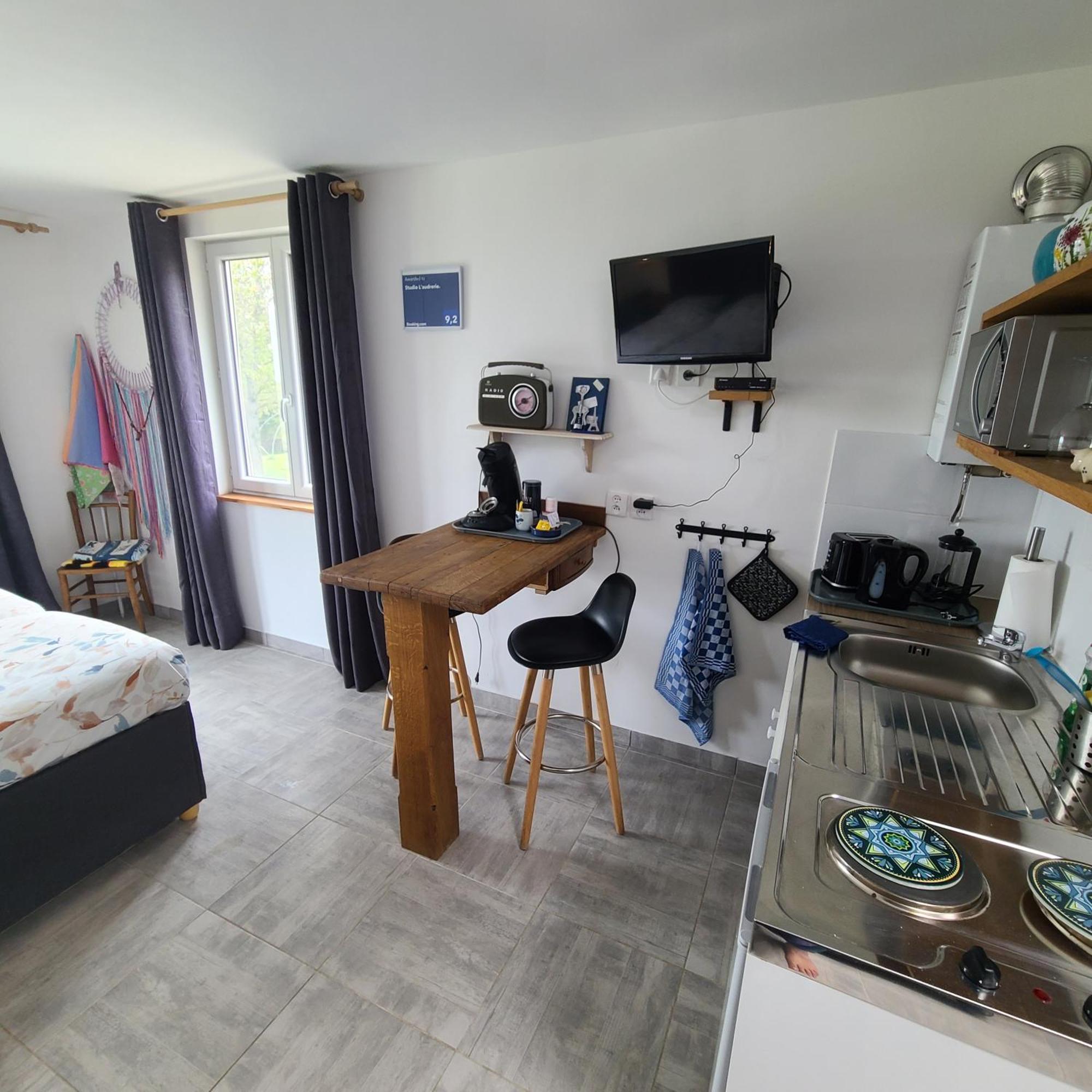 Studio L'Audrerie. Saint-Pardoux-Corbier Εξωτερικό φωτογραφία